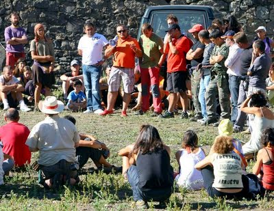 Rompiendo el silencio: Laciana no se enfrenta al 15-M